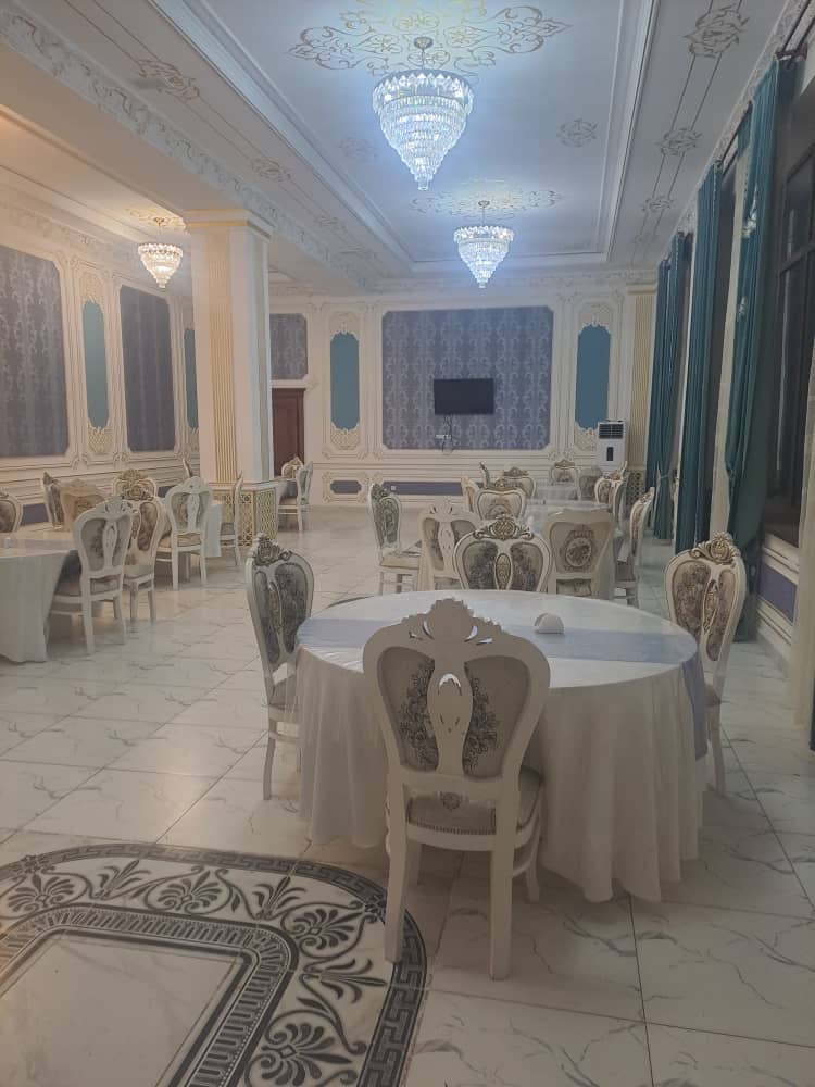 Salle de réception du logement de chasse au Tadjikistan