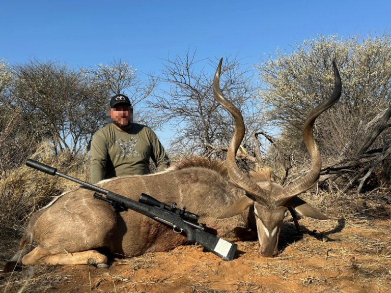 safari-chasse-namibie-koudou-geant-trophee-carabine